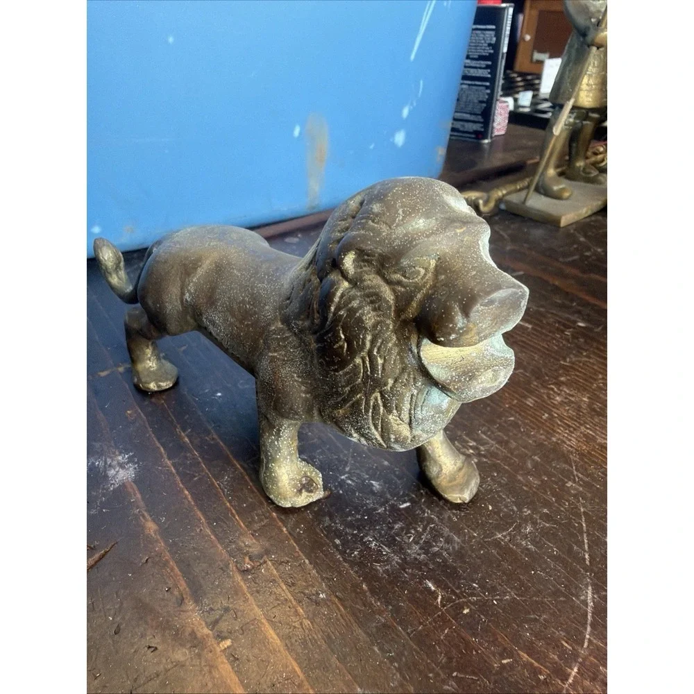 Vintage Brass Lion~7 1/4